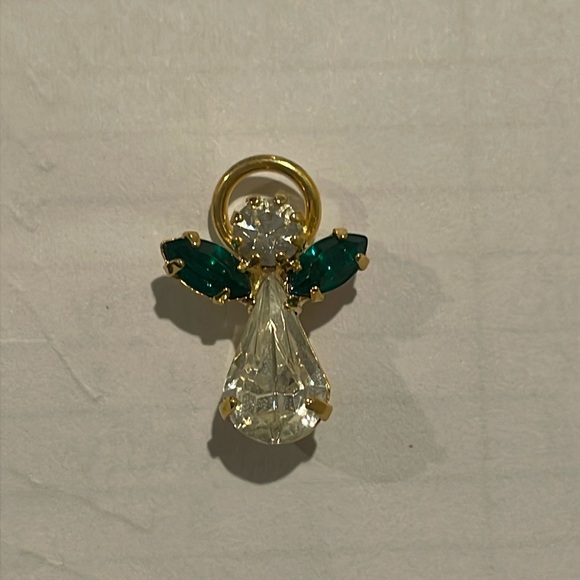 Source Unknown Jewelry - Vintage Angel 😇 gold pin with diamond and emerald accents